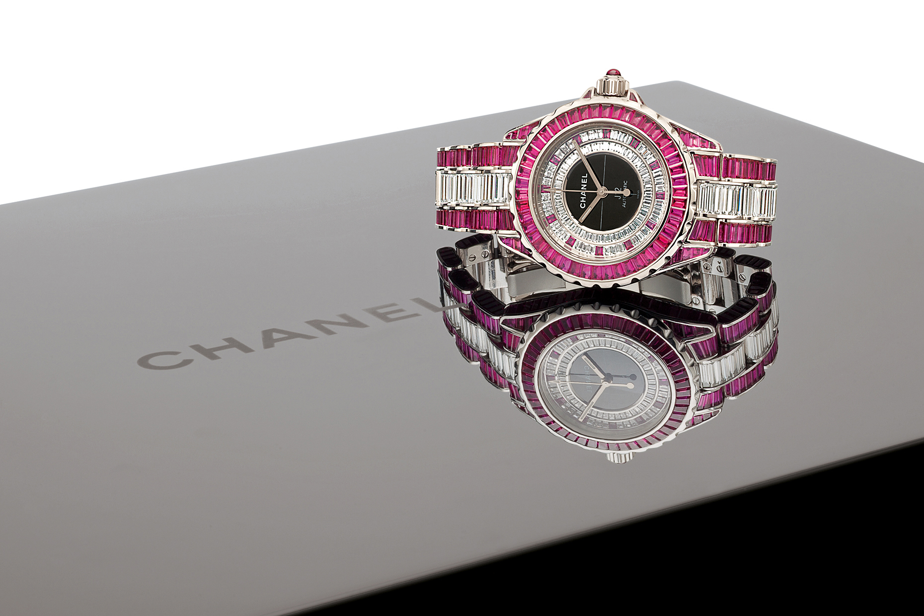  Chanel watch and box